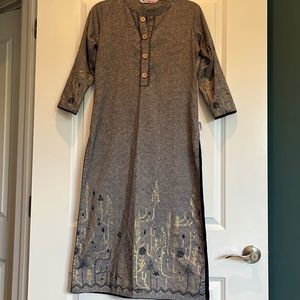 Kurta. Medium